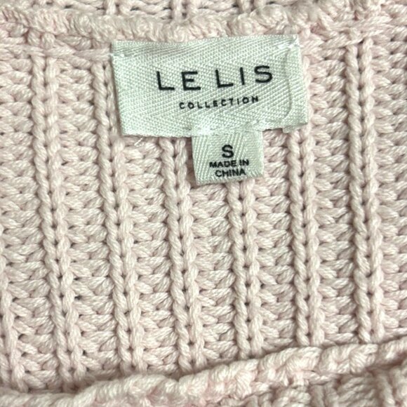 Le Lis Collection Oversized Distressed Light Pink Cropped Sweater Size Small - Picture 4 of 7